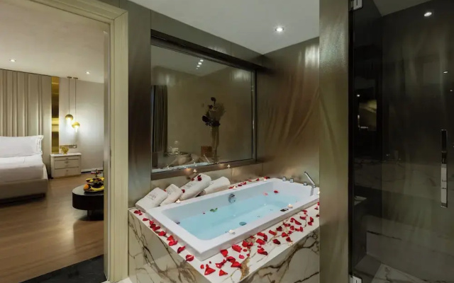 Grand Opera Hotel & Casino & Spa