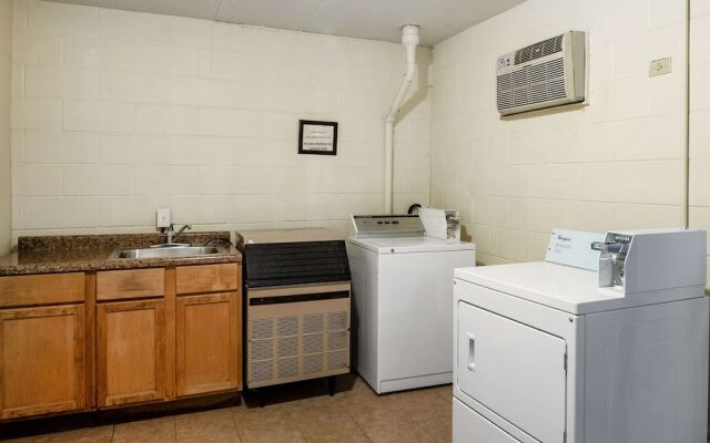 Motel 6