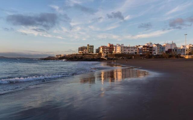 VISTA PLAYA Y MAR - sea view, wifi and AC