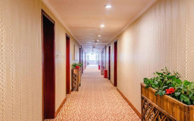 Wanshui Qianshan Hotel