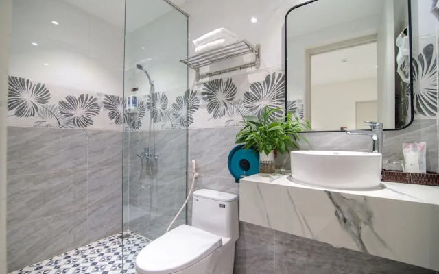 Bin Bin Hotel 11- Near Island Diamond