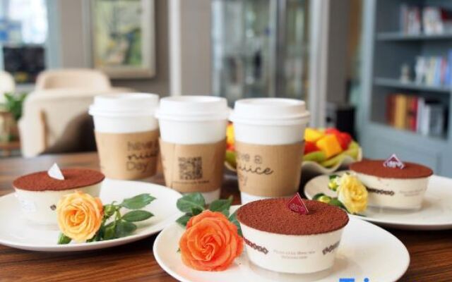 HanTing Premium Hotel (Wuhan Huake University Innovation Street)