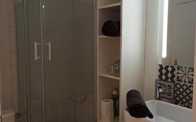 Տтυɗισ126 Moderne Spacieux Lumineux