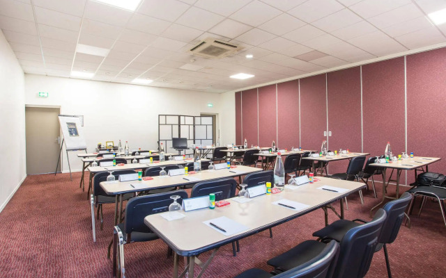 Gatsby Hotel & Restaurant by Happyculture