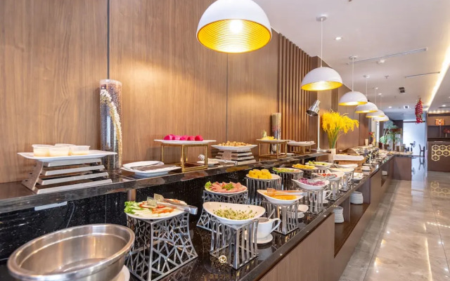 Reyna Luxury Hotel