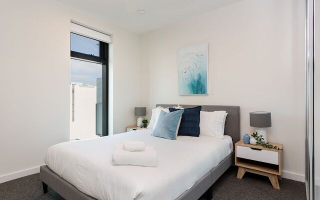 The East End Apartments by Urban Rest