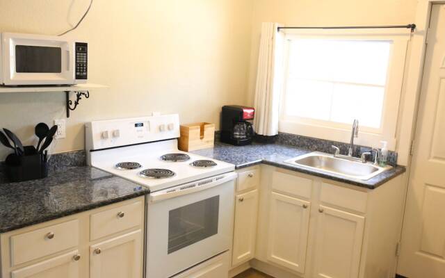 Bryn Oaks Bed and Breakfast