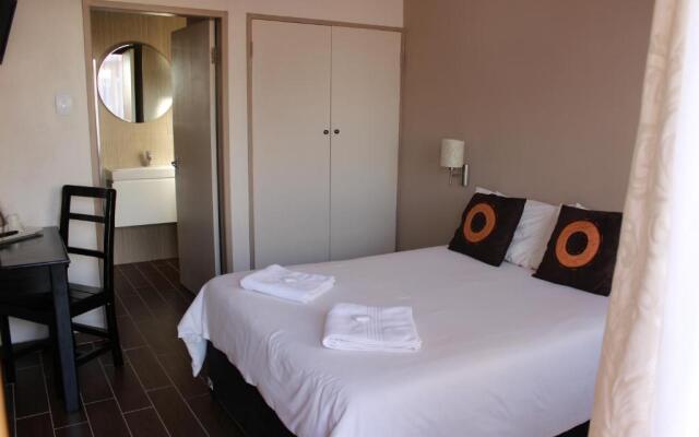 Travel Lodge