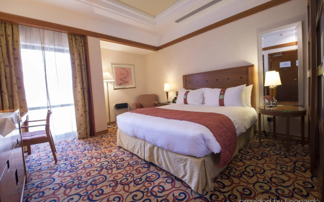 Holiday Inn Kuwait by IHG