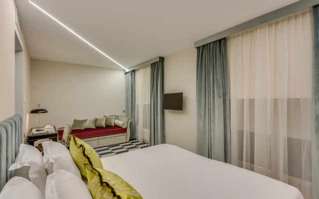 Otivm Hotel