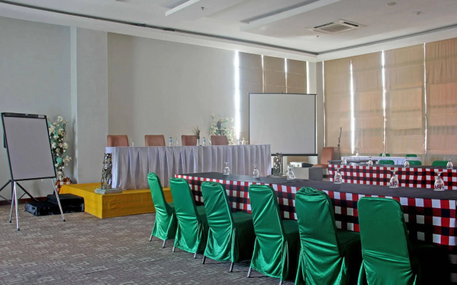 RedDoorz near Dreamland Beach Uluwatu