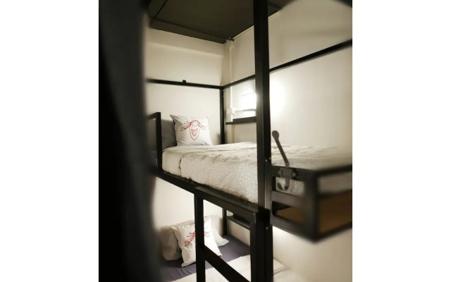 Bangkok Sanookdee - Adults Only