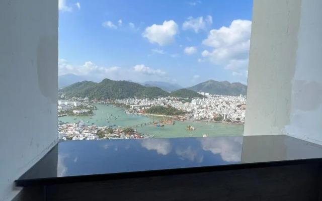 Royal Apartment in Muong Thanh