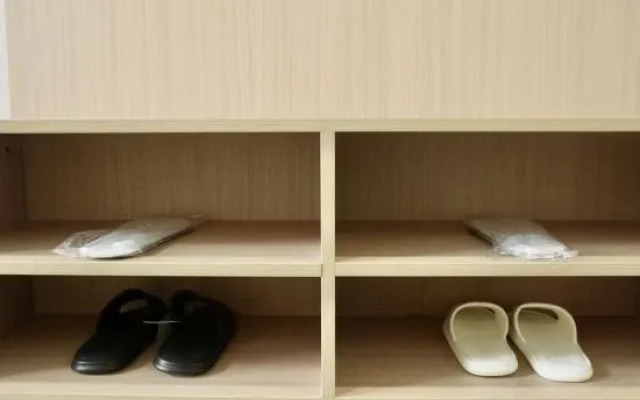 Kaifeng Chushe Elegant Homestay