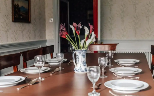 Waterfront Retreat in Hambleden