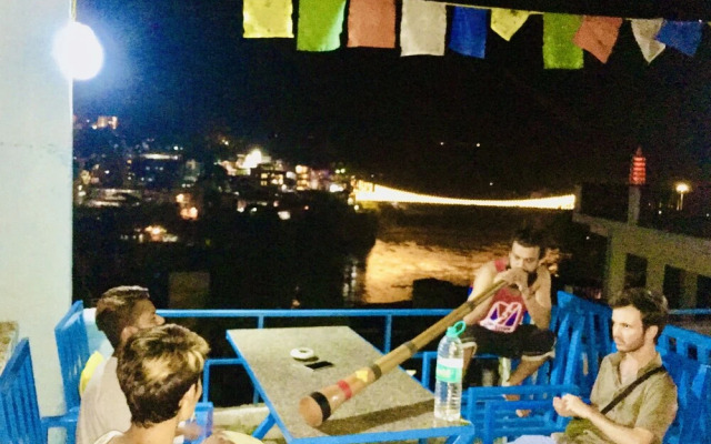 Skyard Hostel