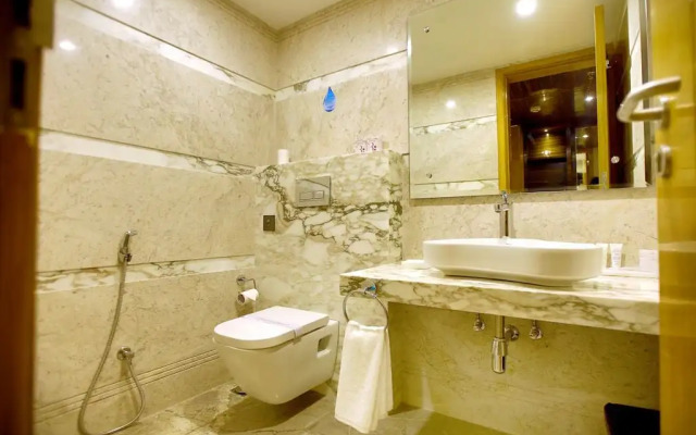 Regenta Central The Crystal