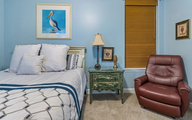 Legacy Key #203 by Southern Vacation Rentals