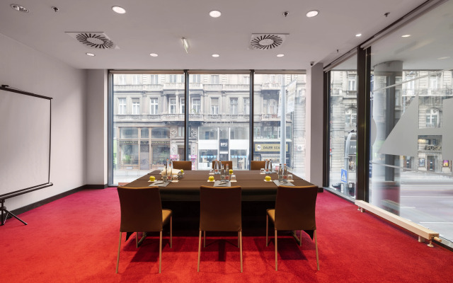 Exe Budapest Center