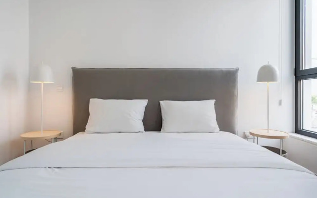 Solara - Stylish Balcony Apartments in Larnaca