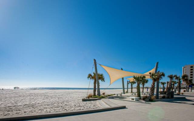 Whar305x 2 Bedroom Condo