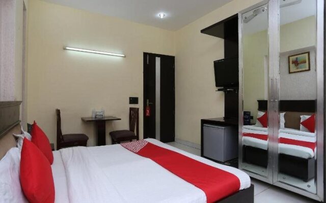 Pitrashish Aashray Hotel