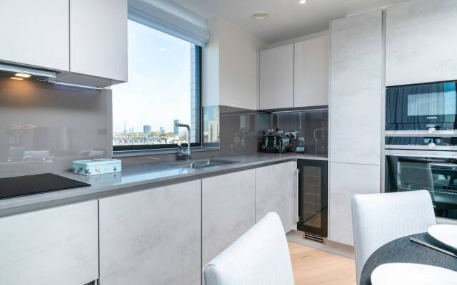 Luxurious Victoria Home by the Apollo Theatre