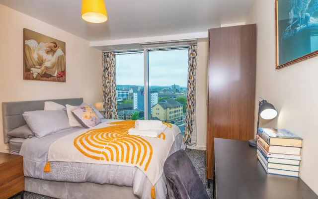 City Centre Location-family Friendly-free Parking