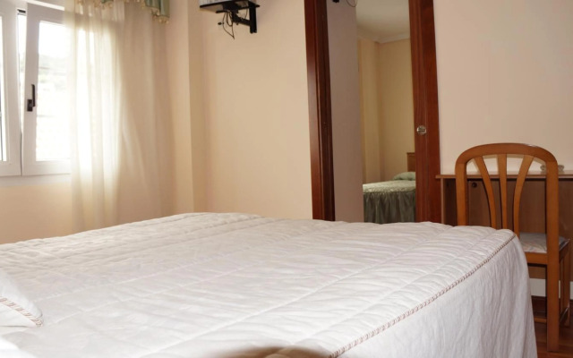 Hotel LARRY
