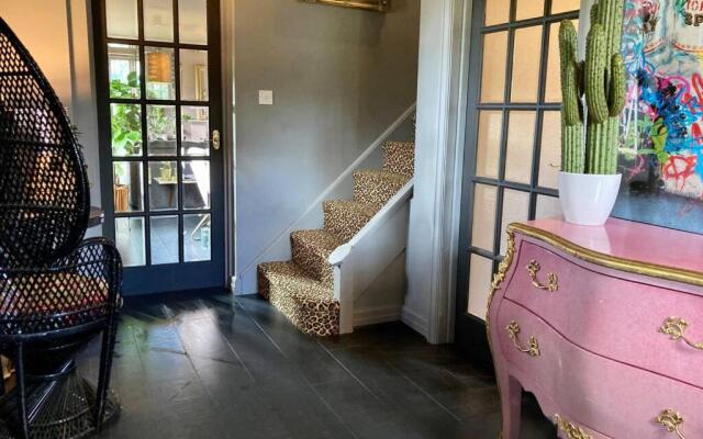 Hip & Stylish House, edge of The Cotswolds