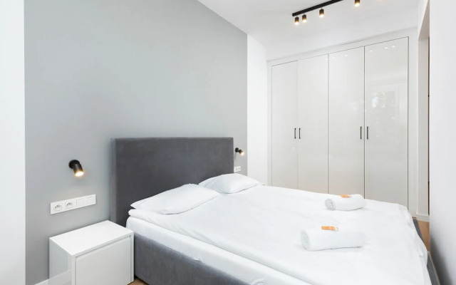 Apartment Warsaw Sławinska by Renters