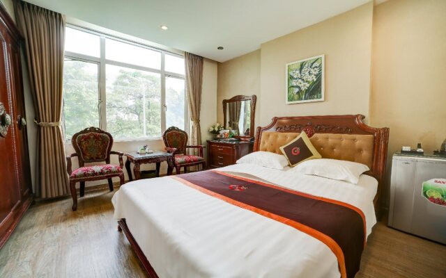 Gala Hotel 1