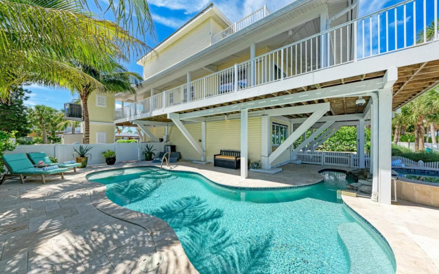 Dolphin Tales - 836 S Bay