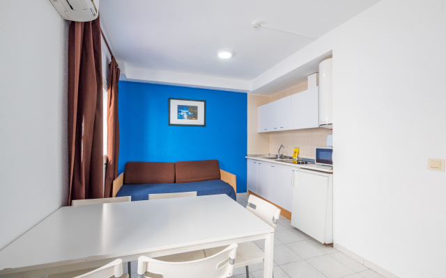 Apartaments AR Monjardí