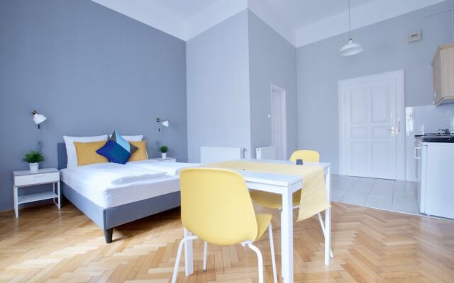 Budget Apartment by Hi5 - Palace Quarter