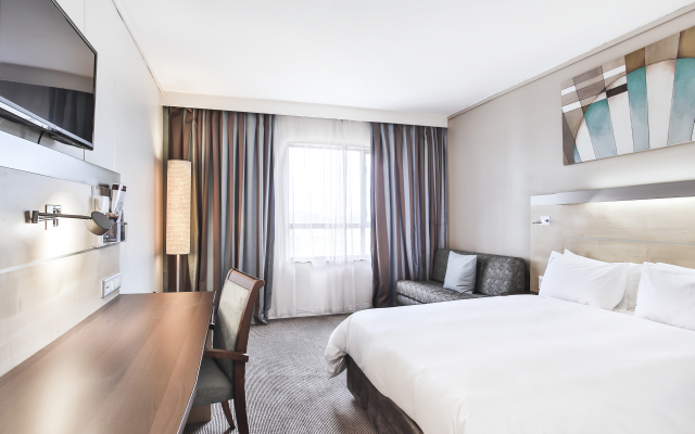 Holiday Inn Express Sandton Woodmead, an IHG Hotel