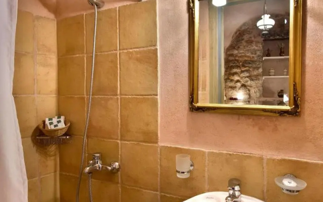 Arapakis Historic Castle