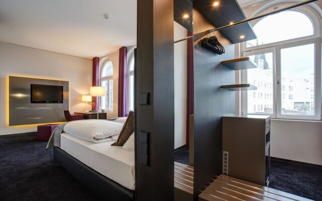 Отель Premier Inn Koeln City Centre