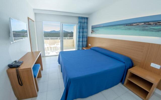 Hotel Club Cala Romani