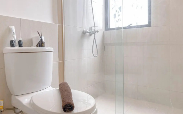 Well Designed 2Br Meikarta Apartment