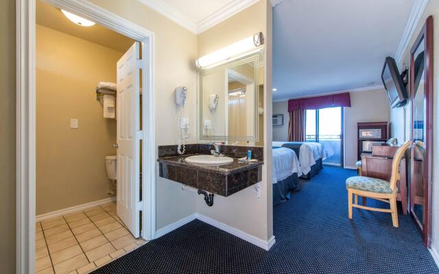 Queencity Inn