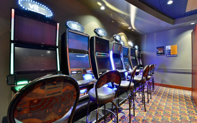 iHOTEL & Conference Center Red Deer