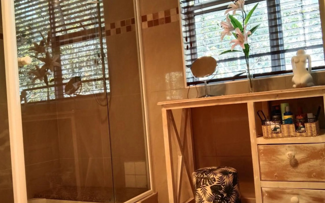 Menlyn Mews Guesthouse