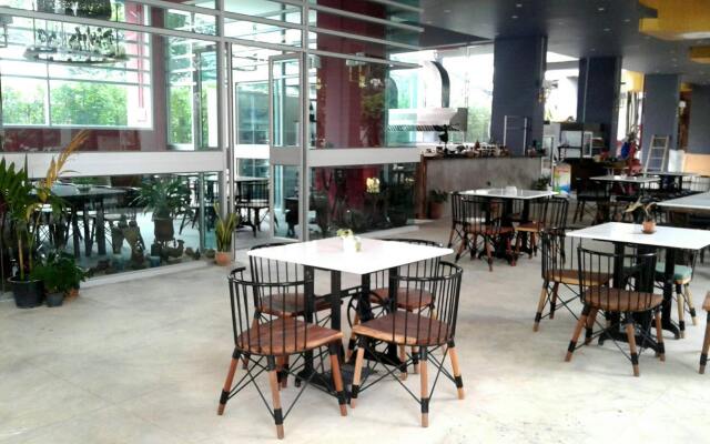 iBooking Trams Square