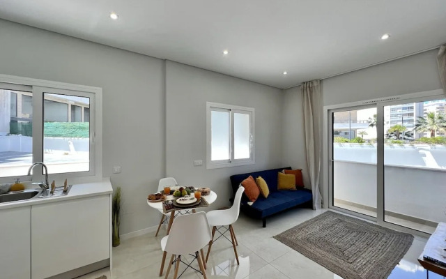 Praia DA Rocha Modern by Homing