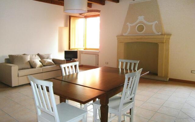 Apartment in Lazise with communal pool