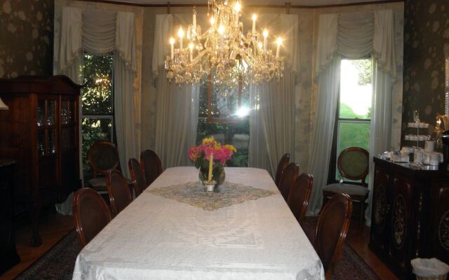 The Doctor's Inn Virginia