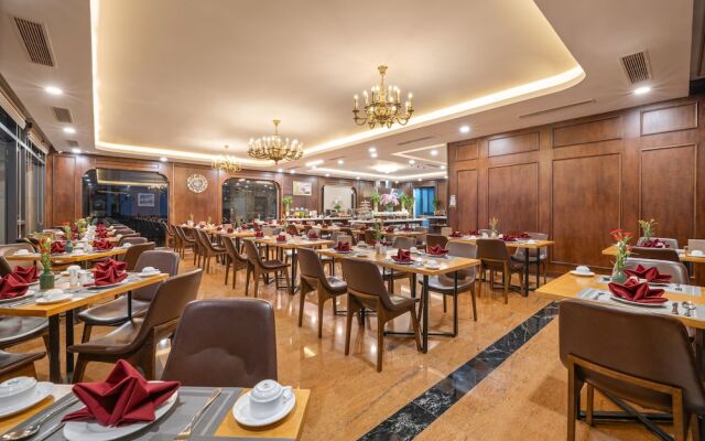 Golden Lotus Hotel Da Nang