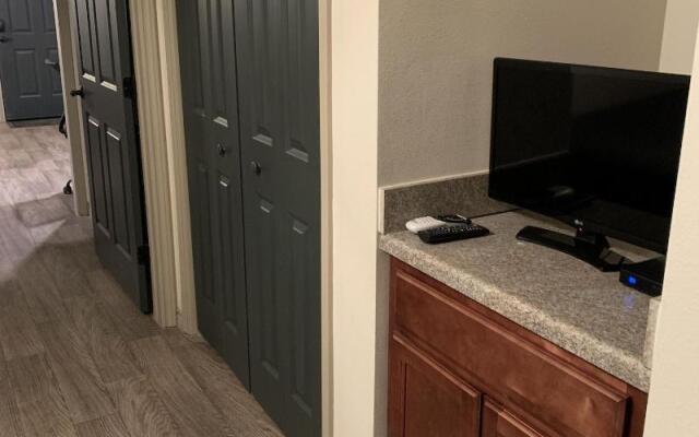 Eagle's Den Suites Andrews a Travelodge by Wyndham