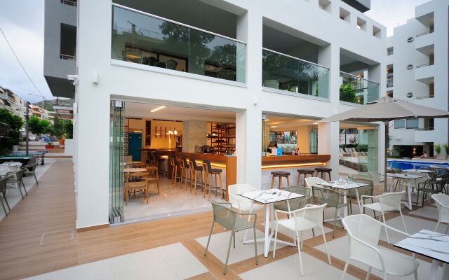 Atrium Ambiance Hotel